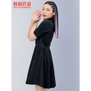 韩都衣舍宽松百褶连衣裙女2021夏季新款A型学院风小黑裙OM83548 黑色 M